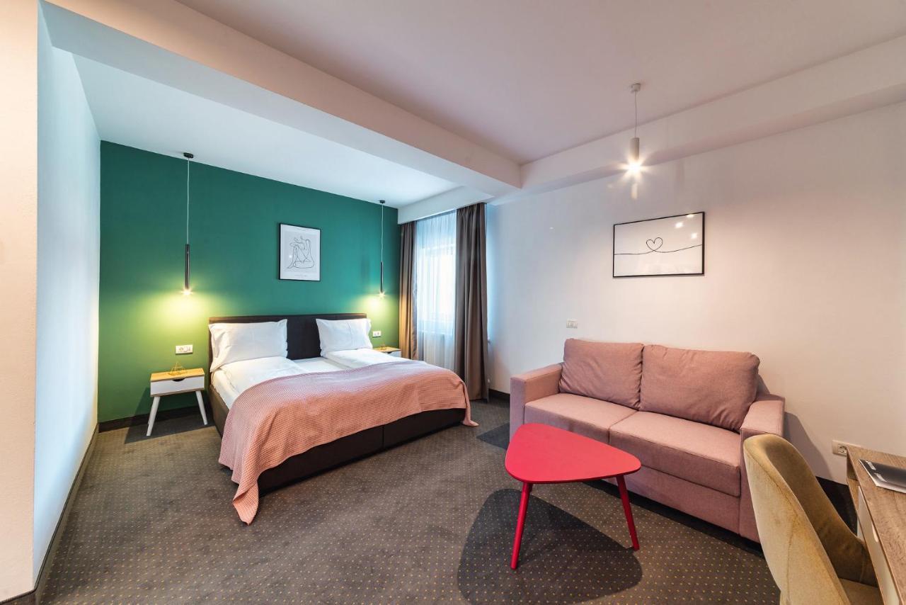 Saga Rooms Victoria  Dış mekan fotoğraf