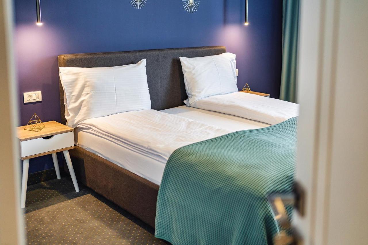 Saga Rooms Victoria  Dış mekan fotoğraf