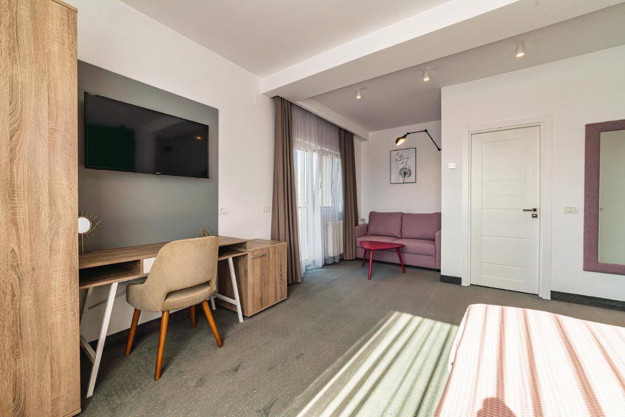 Saga Rooms Victoria  Dış mekan fotoğraf